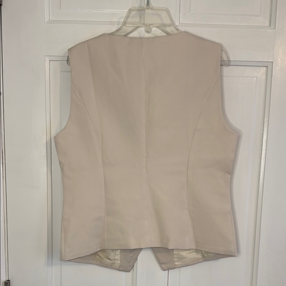 Trendy Cream Button-Up Vest New With Tags - Picture 4 of 6